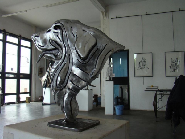 Sculpture made by Miguel Sarasate, Mallorca, Spain
Wrought iron sculpture, dimensions 470 x 400 x 300 mm, 52 kg

Escultura de hierro forjado, dimensiones 470 x 400 x 300 mm a 52 kg

Keywords: art sarasate