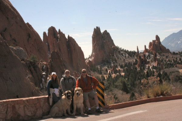 Abuelo, Mama, Papa, Leon y Gitana
Garden of the Gods

Colorado Springs, Colorado
Keywords: moreno
